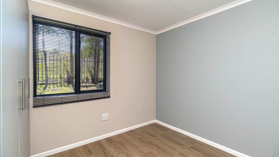 6 Bedroom Property for Sale in Hunters Home Western Cape